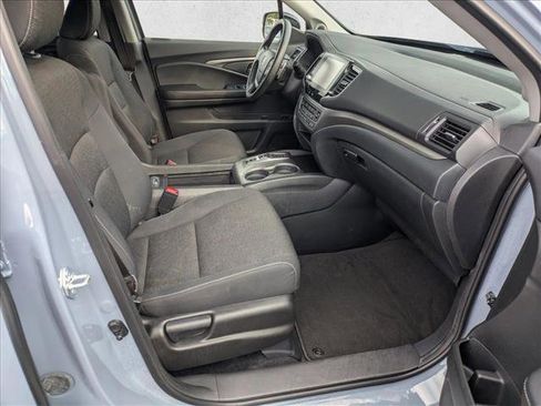 Certified 2023 Honda Ridgeline Sport image 18