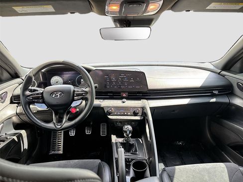Used 2022 Hyundai Elantra N image 23