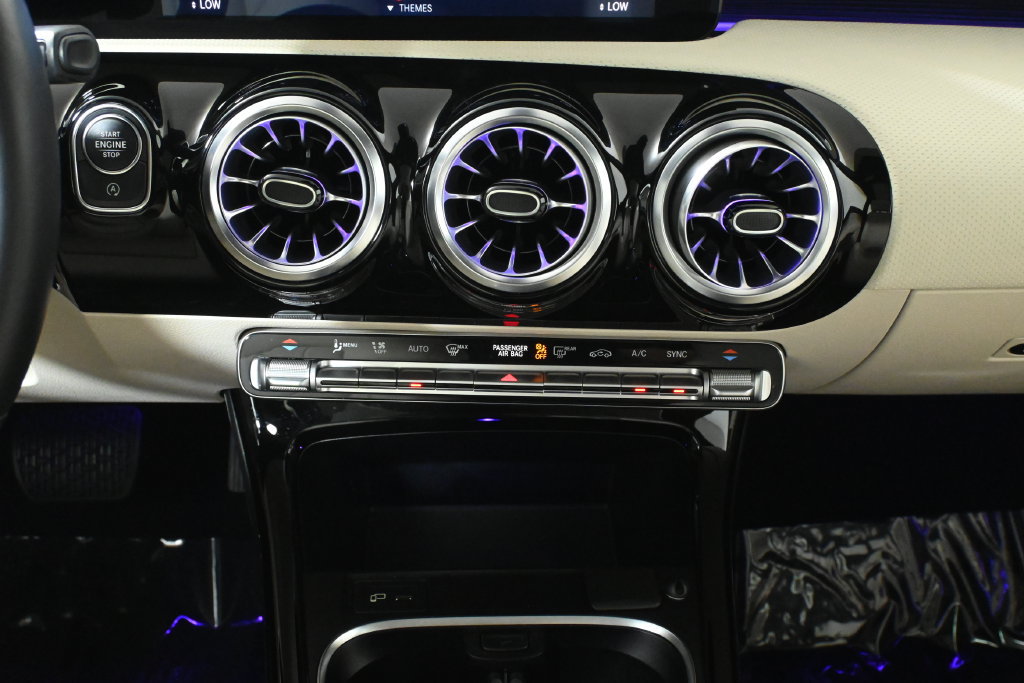 Certified 2022 Mercedes-Benz CLA 250 4MATIC image 22