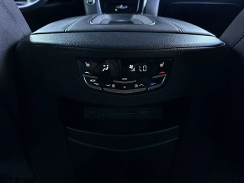 Used 2018 Cadillac Escalade Premium Luxury image 50