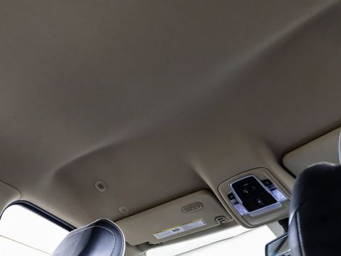 Used 2020 RAM 1500 Laramie AWD/4WD image 27