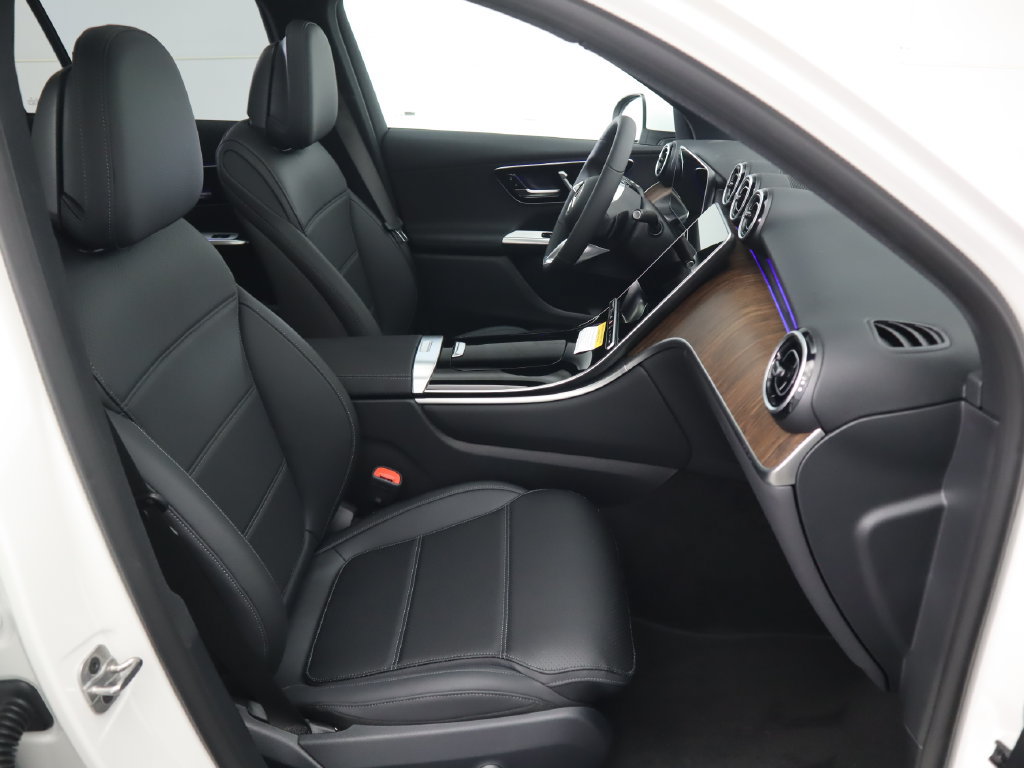 Certified 2026 Mercedes-Benz GLC 300 image 21