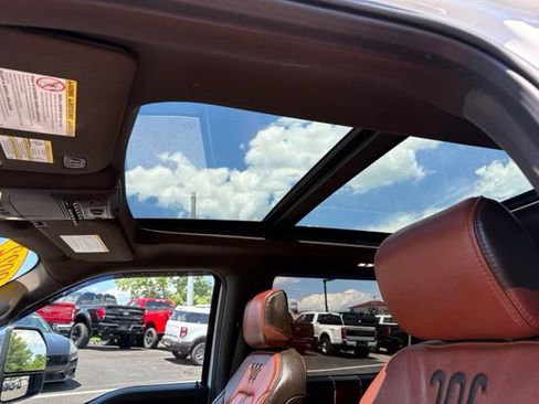 Used 2022 Ford F350 King Ranch w/ King Ranch Ultimate Package AWD/4WD image 20