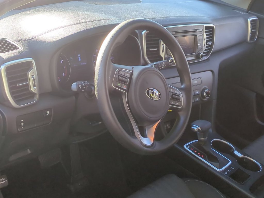 Used 2017 Kia Sportage LX AWD/4WD image 13
