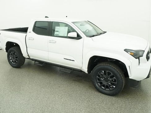New 2025 Toyota Tacoma SR5 image 40