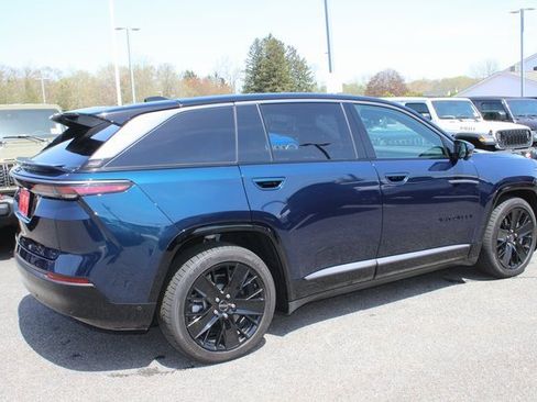 Used 2024 Jeep Wagoneer Launch Edition image 28