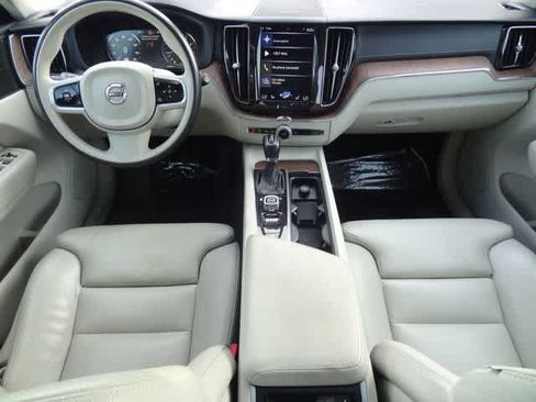 Used 2019 Volvo XC60 T5 Inscription AWD/4WD image 18