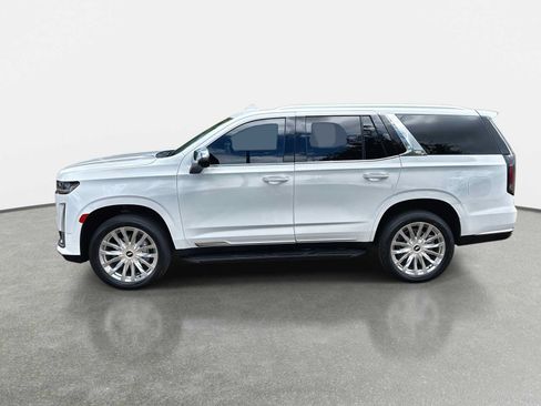 Used 2023 Cadillac Escalade Premium Luxury RWD image 5
