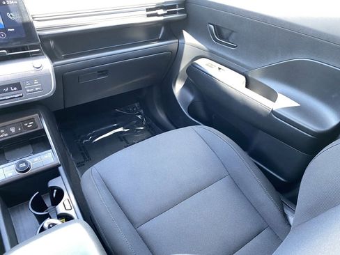 Used 2024 Hyundai Kona SEL w/ Convenience Package FWD image 18