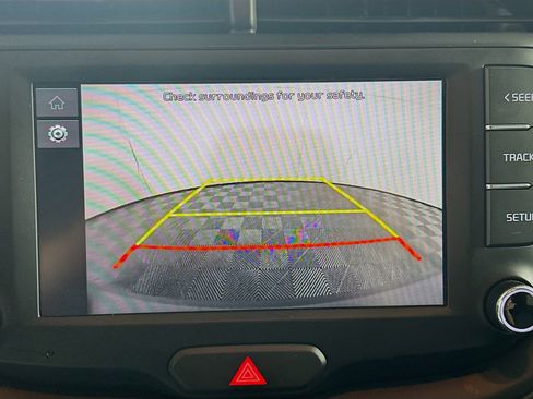 Used 2025 Kia Soul LX w/ LX Technology Package image 23