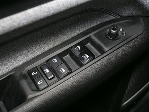 Used 2023 Jeep Compass Latitude w/ Convenience Group AWD/4WD image 35