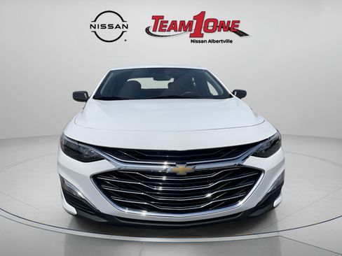 Used 2023 Chevrolet Malibu LS FWD image 2