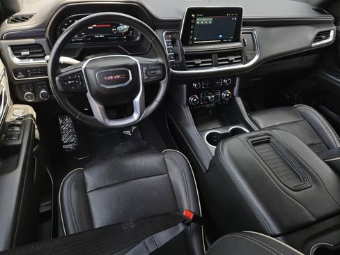 Used 2024 GMC Yukon SLT image 17