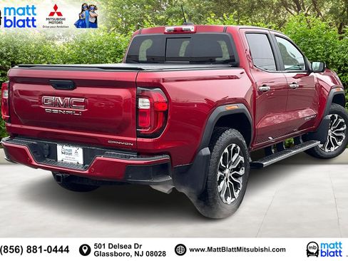 Used 2024 GMC Canyon Denali image 14