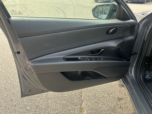 New 2026 Hyundai Elantra Sport FWD image 17