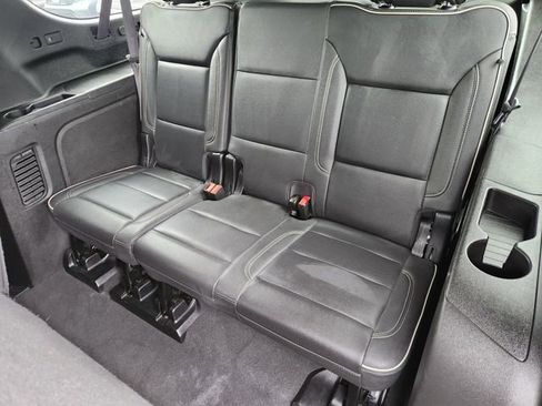 Used 2024 GMC Yukon XL SLT image 26
