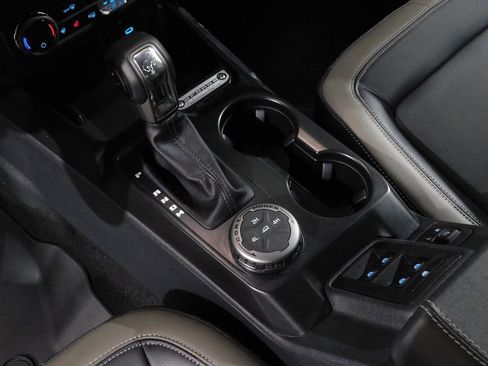 Used 2025 Ford Bronco Outer Banks AWD/4WD image 55