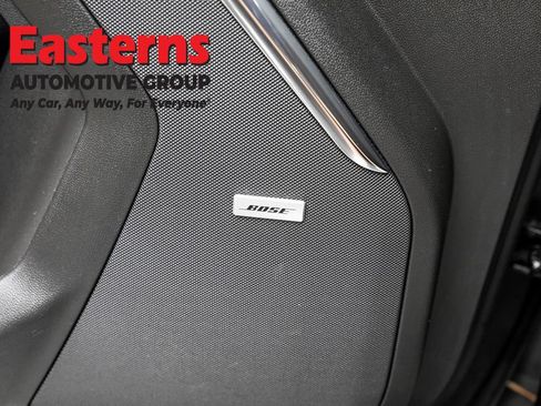 Used 2025 GMC Yukon XL Denali AWD/4WD image 23