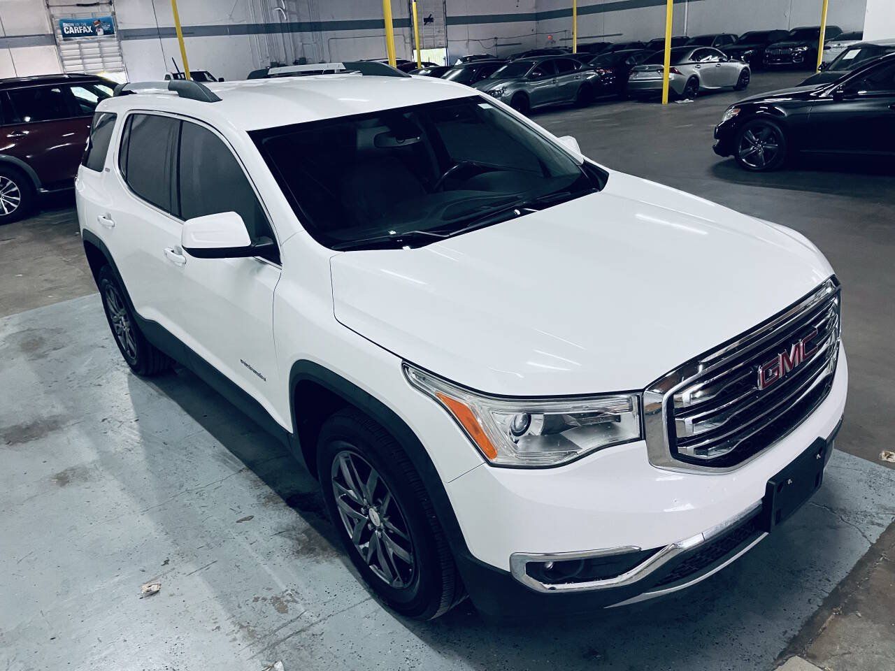 Used 2017 GMC Acadia SLT FWD image 5