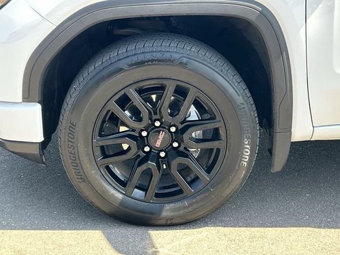 Used 2025 GMC Sierra 1500 Elevation AWD/4WD image 32