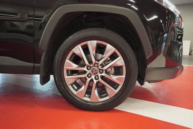 Certified 2022 Toyota RAV4 XLE Premium AWD/4WD image 42