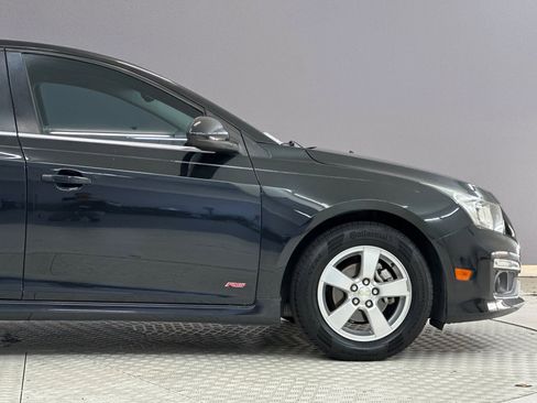 Used 2016 Chevrolet Cruze LT w/ RS Package FWD image 32