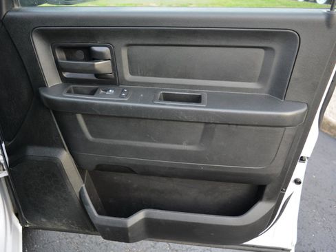 Used 2018 RAM 1500 Tradesman w/ Popular Equipment Group image 17