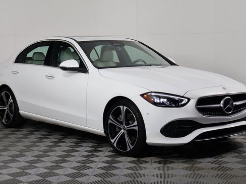 Used 2025 Mercedes-Benz C 300 Sedan image 3