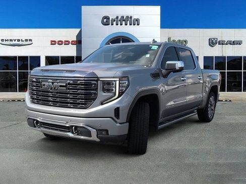 Used 2024 GMC Sierra 1500 Denali Ultimate AWD/4WD image 11