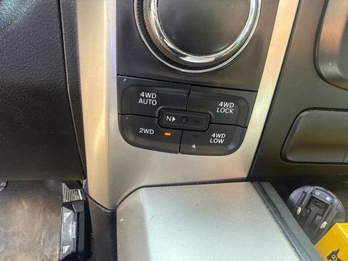 Used 2018 RAM 1500 Big Horn AWD/4WD image 32