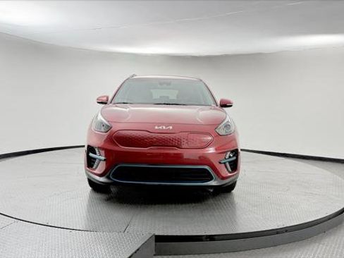 Used 2022 Kia Niro EX w/ Cold Weather Package FWD image 12