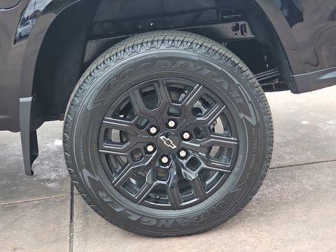 New 2026 Chevrolet Colorado W/T w/ WT Custom Package RWD image 37