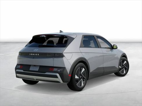New 2026 Hyundai Ioniq 5 SE RWD image 4
