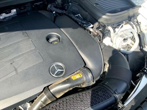 Certified 2020 Mercedes-Benz GLC 300 image 33
