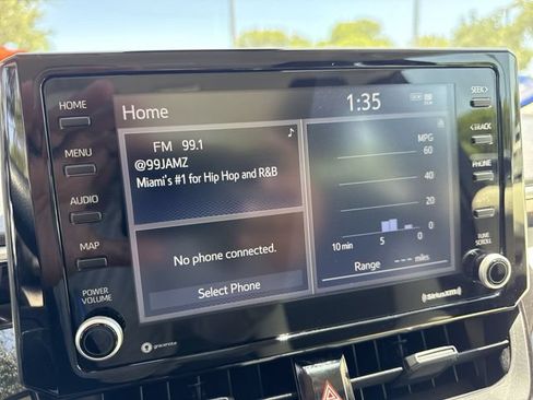 Used 2022 Toyota Corolla LE FWD image 16