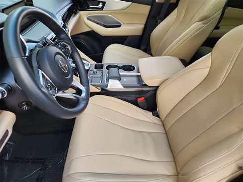 Used 2023 Acura MDX SH-AWD w/ Technology Package image 9