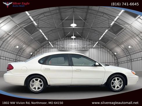Used 2006 Ford Taurus SEL image 5