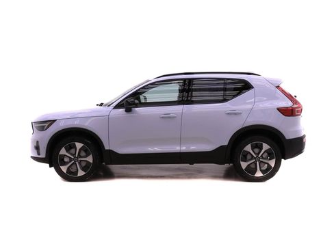 New 2026 Volvo XC40 B5 Plus w/ Protection Package Premier image 3