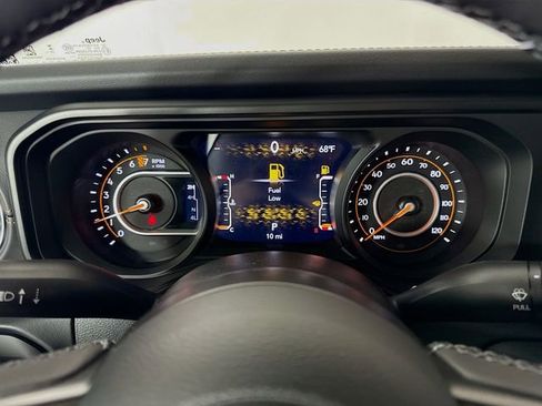 New 2025 Jeep Gladiator Sport image 12