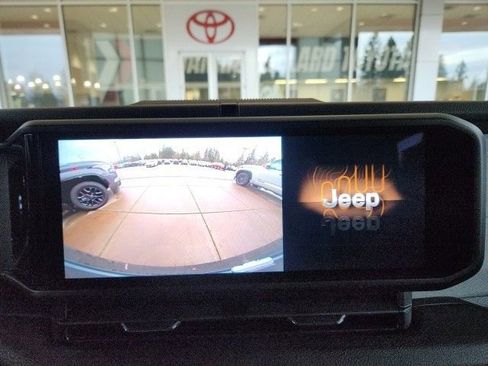 Used 2025 Jeep Wrangler Sport image 6