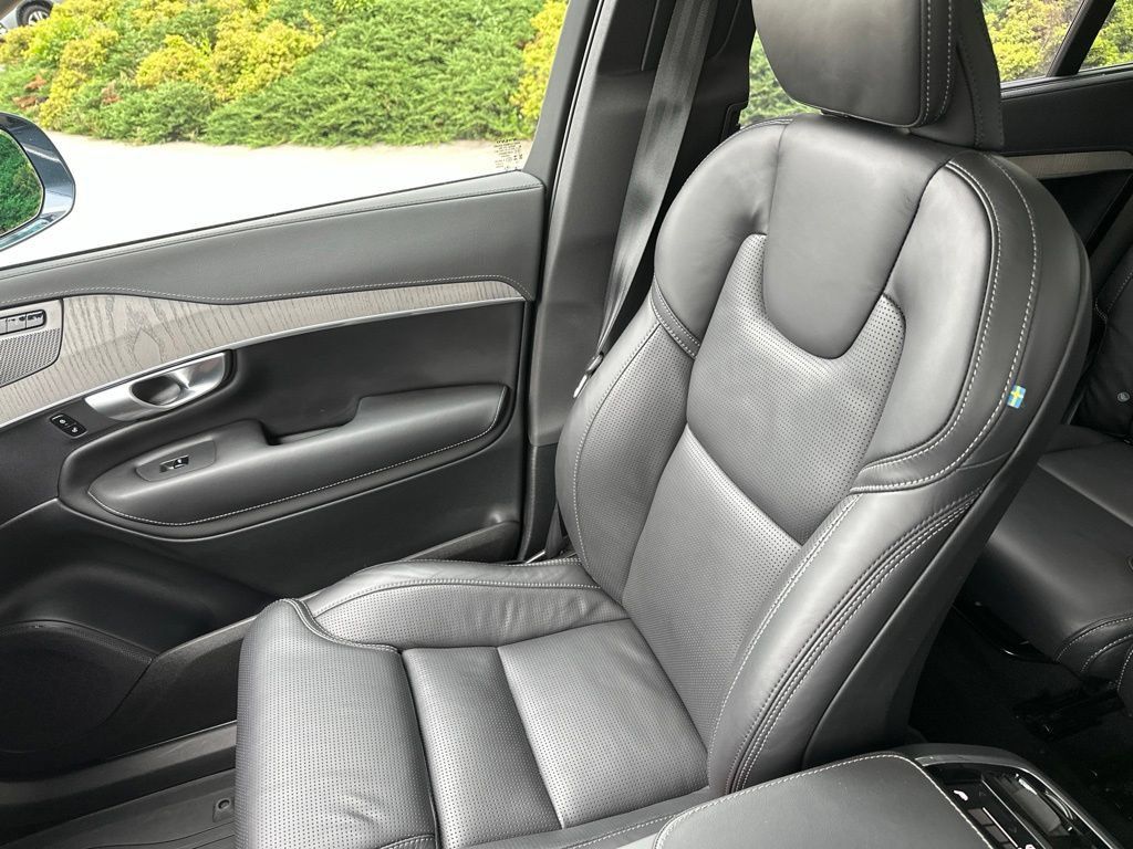 Certified 2024 Volvo XC90 B6 Ultimate w/ Protection Package Premier AWD/4WD image 34