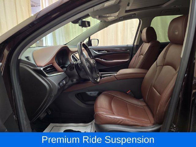 Used 2021 Buick Enclave Avenir w/ Avenir Technology Package AWD/4WD image 14