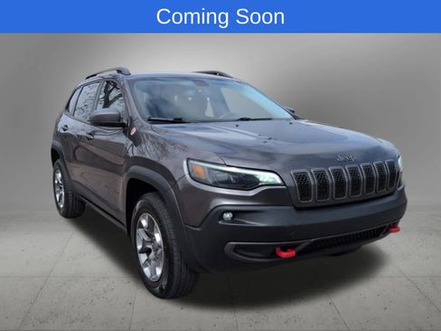 Used 2019 Jeep Cherokee Trailhawk w/ Cold Weather Group AWD/4WD image 8
