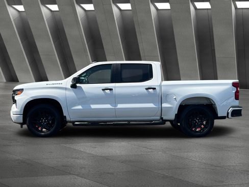 Used 2025 Chevrolet Silverado 1500 Custom RWD image 7