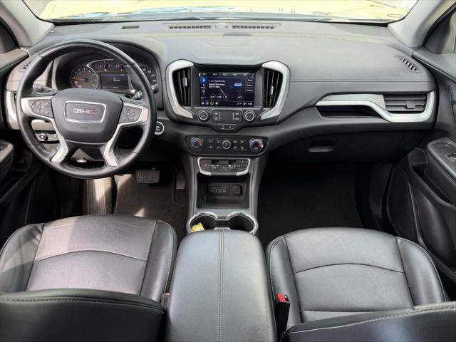 Used 2023 GMC Terrain SLT AWD/4WD image 16