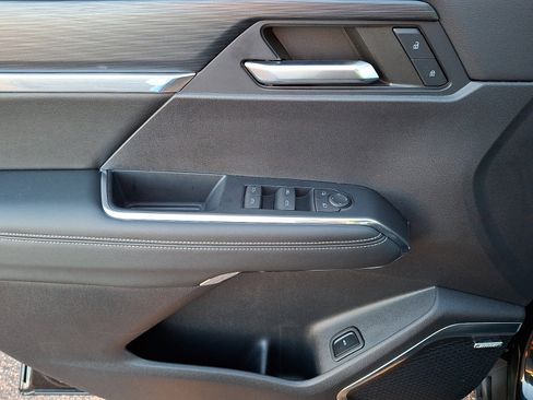 Certified 2024 GMC Acadia Elevation image 14