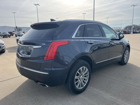 Used 2018 Cadillac XT5 Luxury w/ Driver Awareness Package image 3