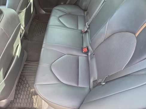 Certified 2020 Toyota Camry XLE image 17