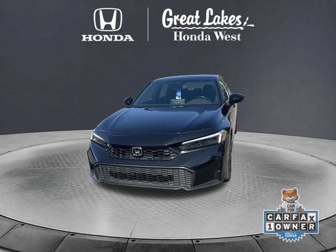 Used 2025 Honda Civic Sport image 2