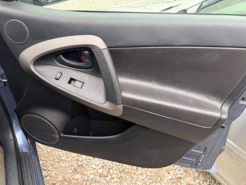 Used 2007 Toyota RAV4 2WD V6 image 19